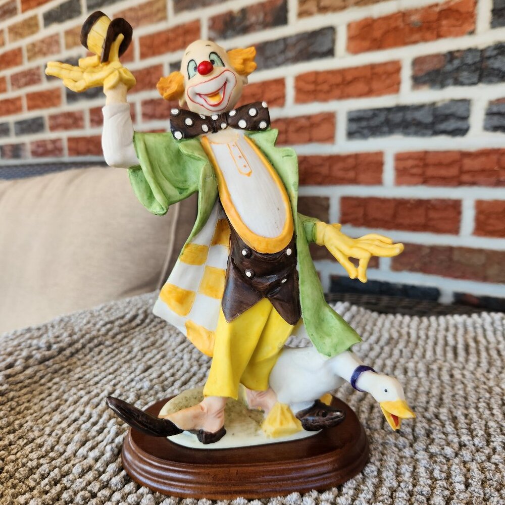 VINTAGE PRICE CLOWN WITH GOOSE